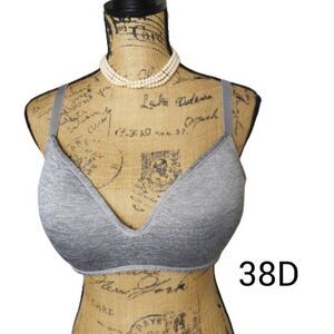 38D Bra Wear Everywhere Push Up T-Shirt Wireless Bra Grey 38D nwot